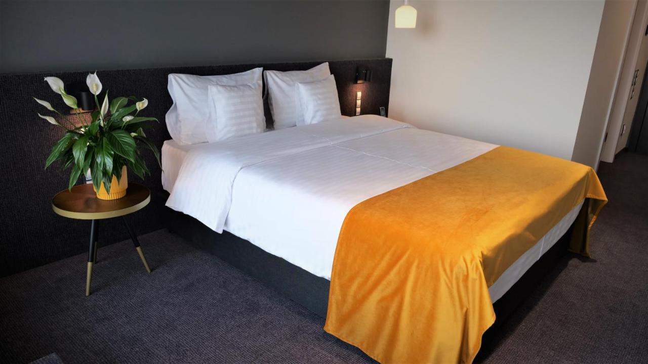 WERK Hotel&SPA Hunedoara Eksteriør billede