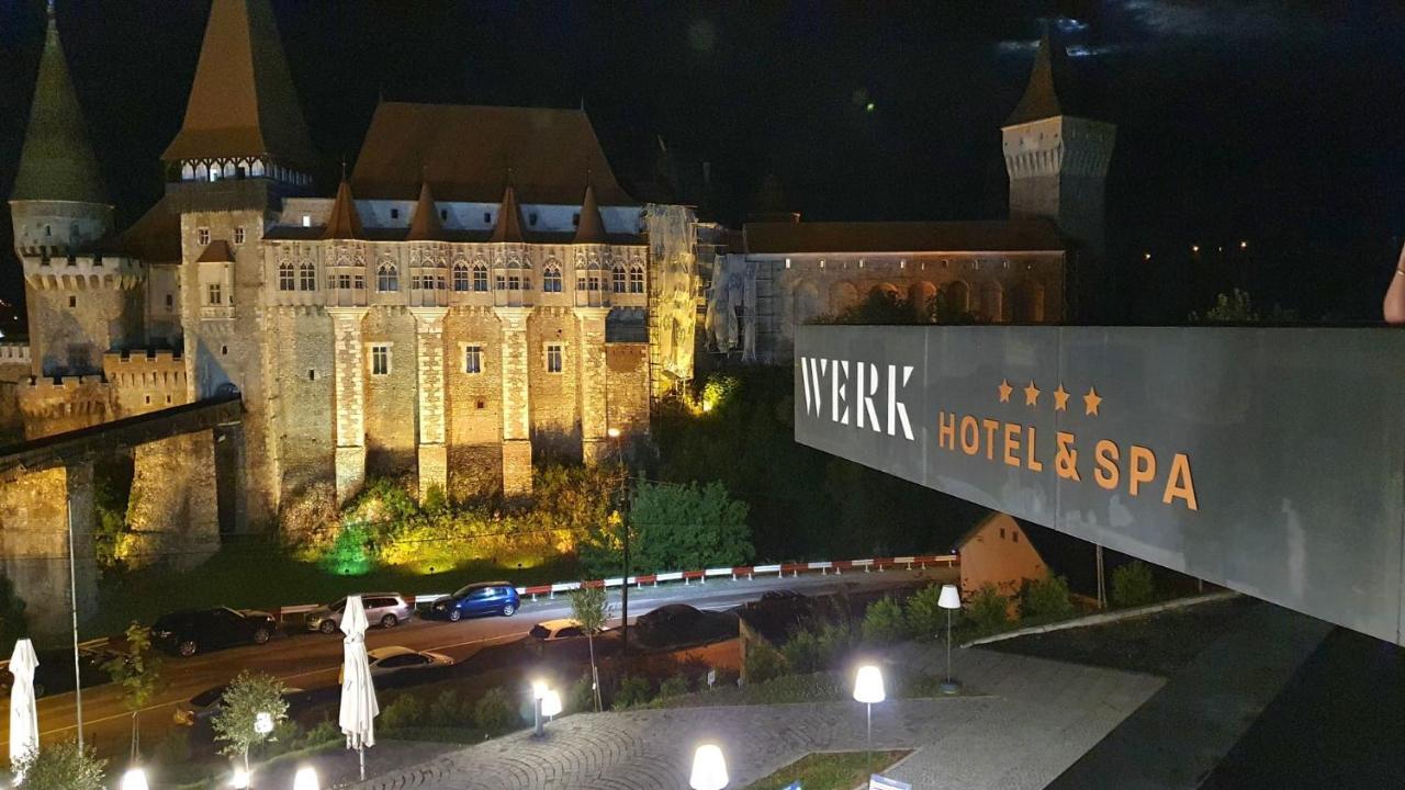 WERK Hotel&SPA Hunedoara Eksteriør billede